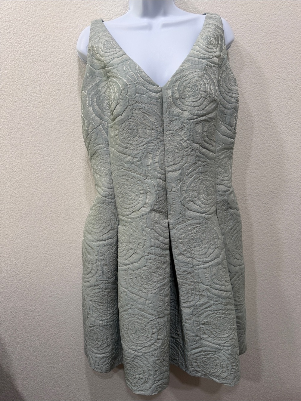 RALPLH LAUREN EVENING COLLECTION-DRESS Textured V-Neck A-Line Dress Sage Green